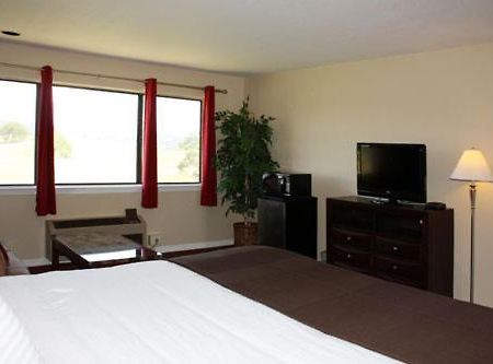 Shenandoah Inn, Major Credit Cards Required For Check In Plymouth Экстерьер фото